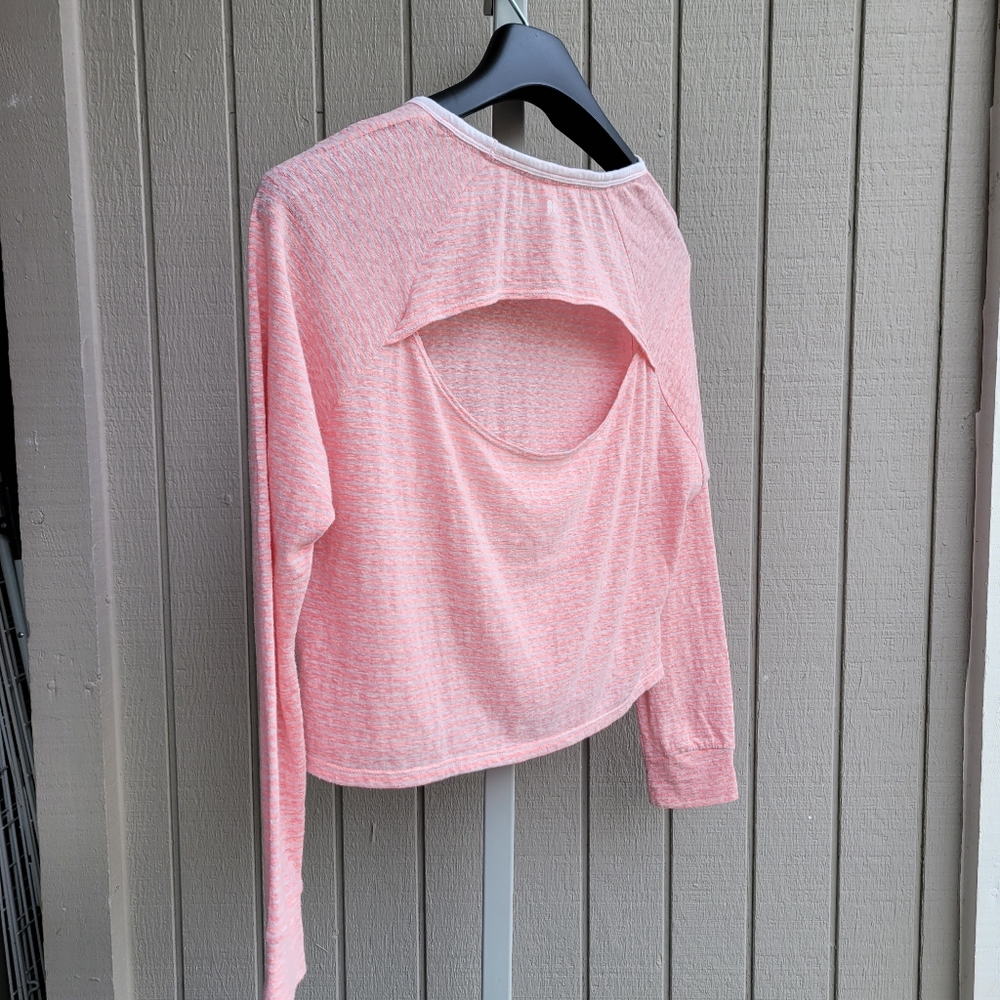 Victoria's Secret | Split Back Active Tee Pink like new Small EUC - Picture 14 of 14